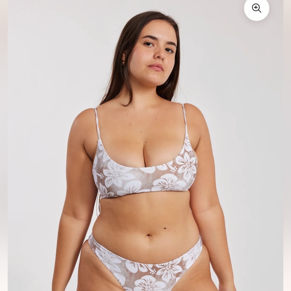 Benoa Swim Small Babe Top in Batik brown and white NWT